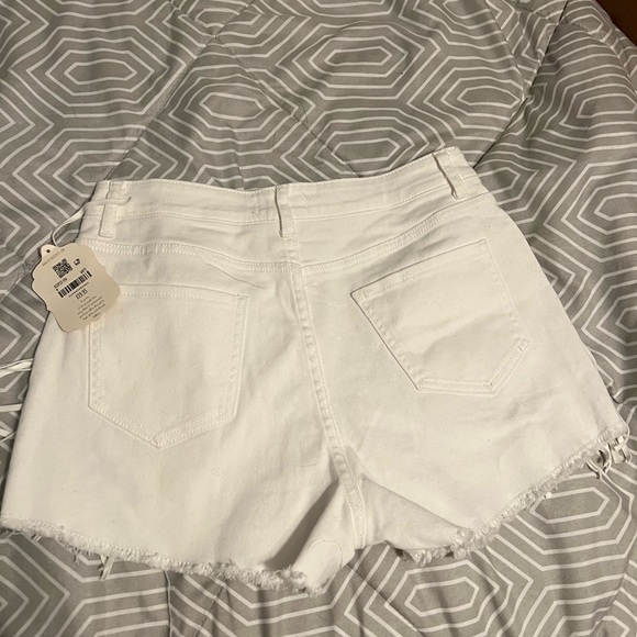 Altar’d State white fringe shorts - Picture 2 of 8